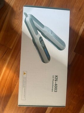 KN-4003 UV Phototherapy Device